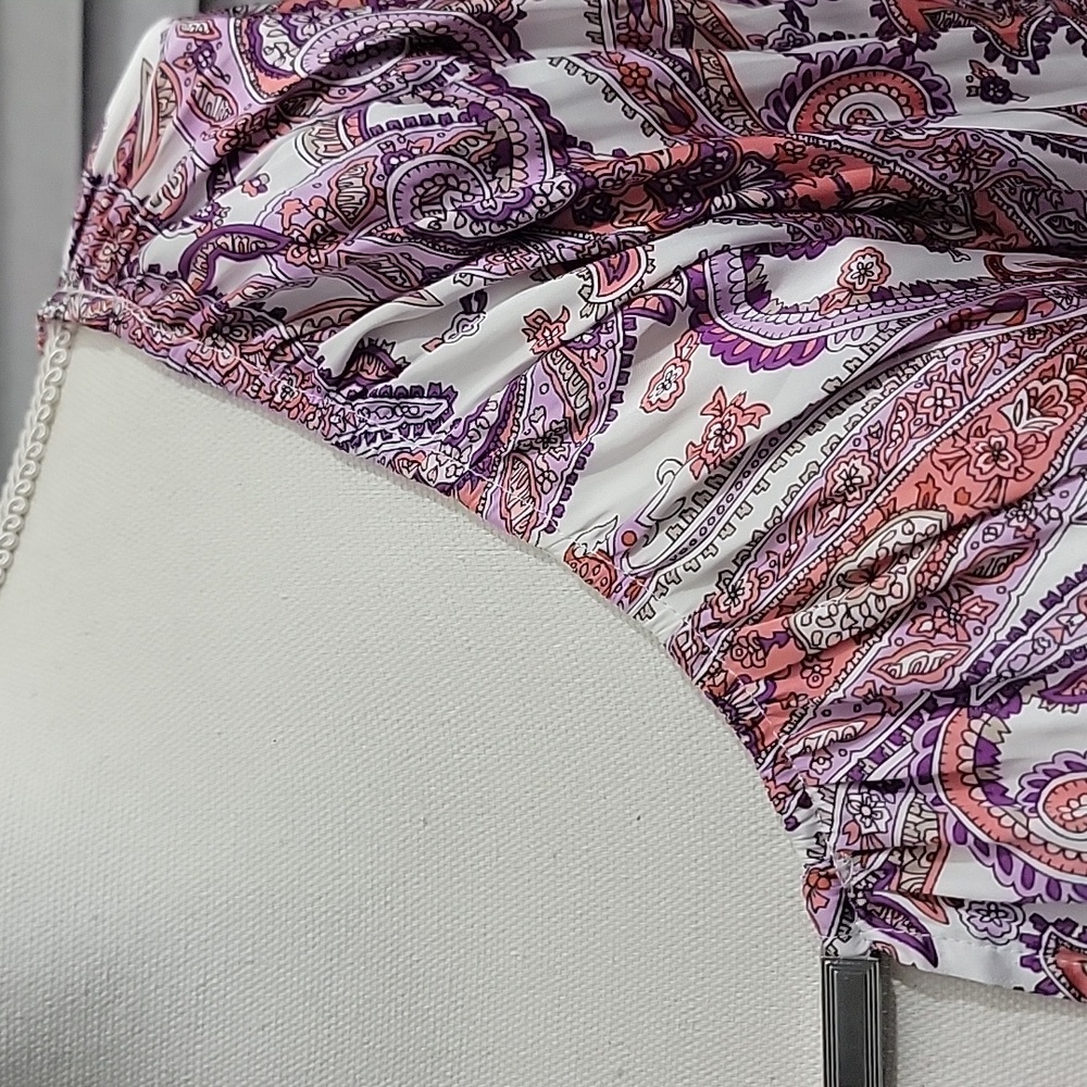 White House Black Market Purple and White Paisley Blouse With Slits On Sleeves - Picture 3 of 13